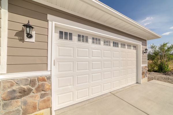 Cost of Garage Lifting in Lake Stevens